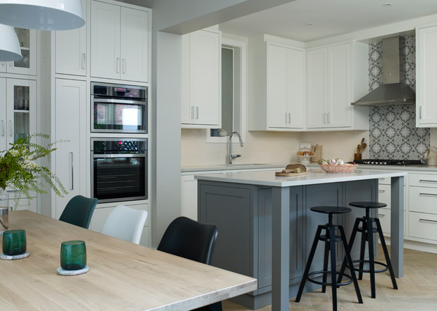 alexandra-interiors-custom-homes-kitchen-contemporary-interior-design-vancouver-